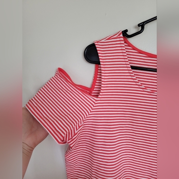 Michael Kors Striped Shirt with Cutout Shoulders Size Large - Picture 4 of 5